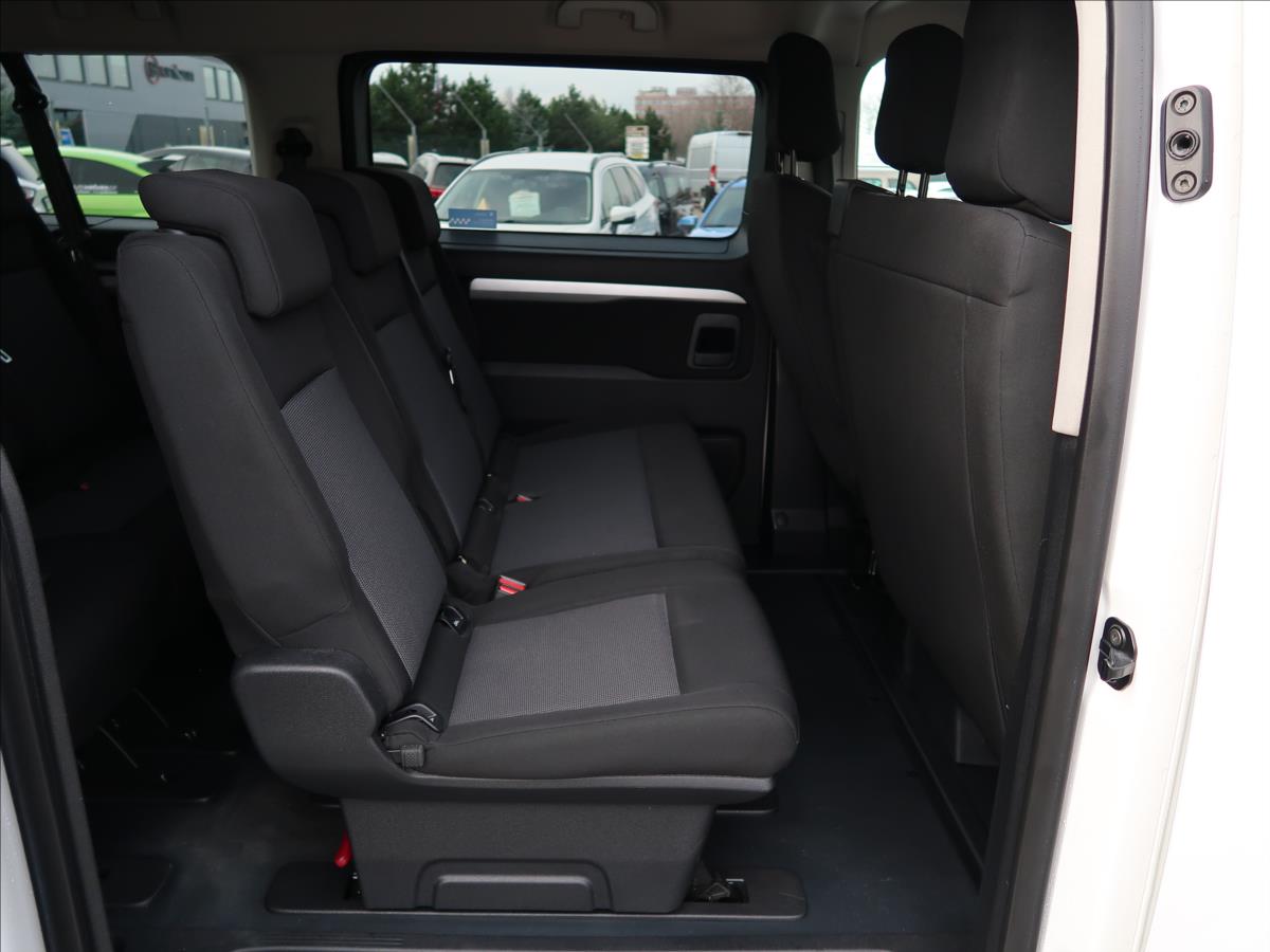Peugeot Traveller