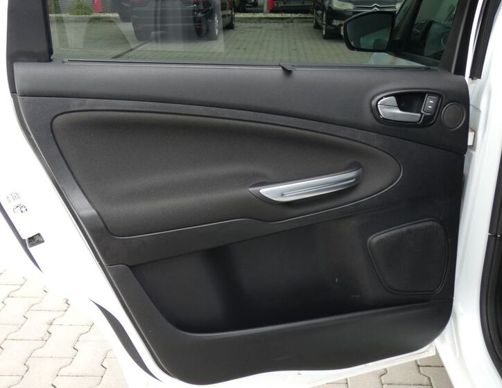 Ford Galaxy 30