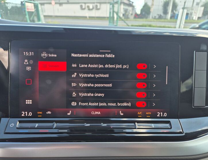 Volkswagen Multivan 26