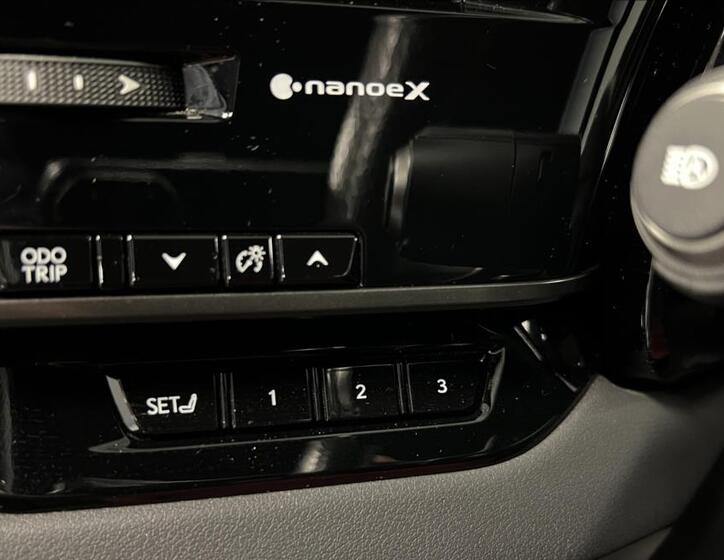 Lexus RX 500h 17
