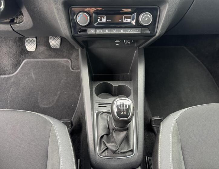 Škoda Fabia 38