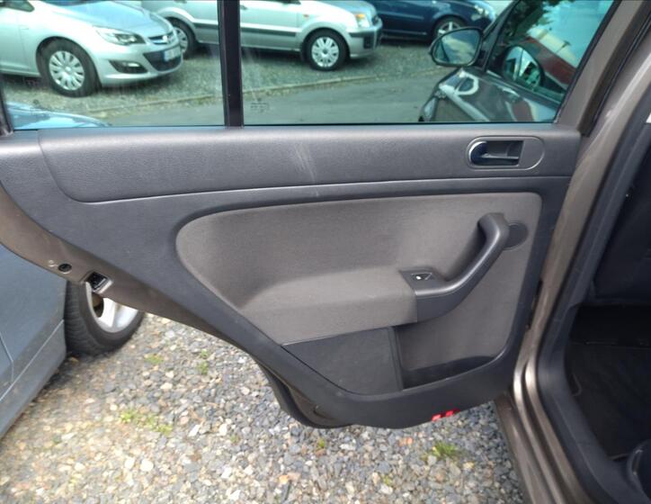 Volkswagen Golf Plus 19