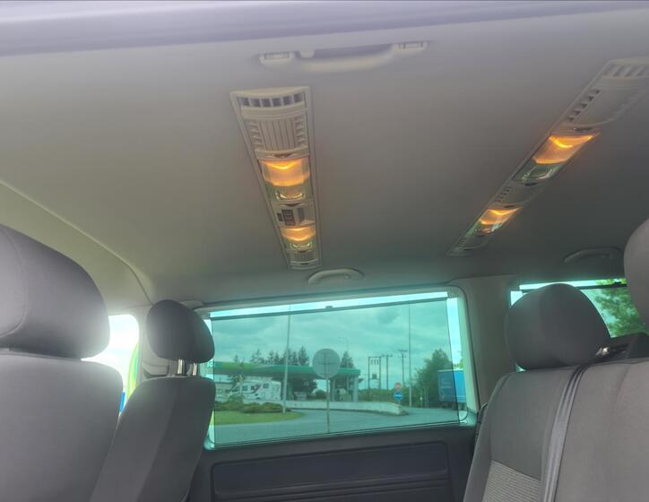 Volkswagen Caravelle 14