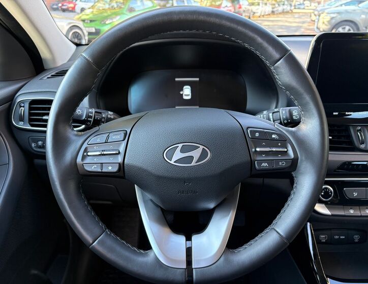 Hyundai i30 26