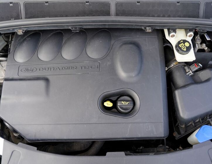 Ford Galaxy 10