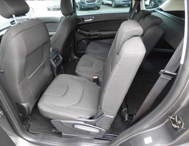Ford S-MAX 42