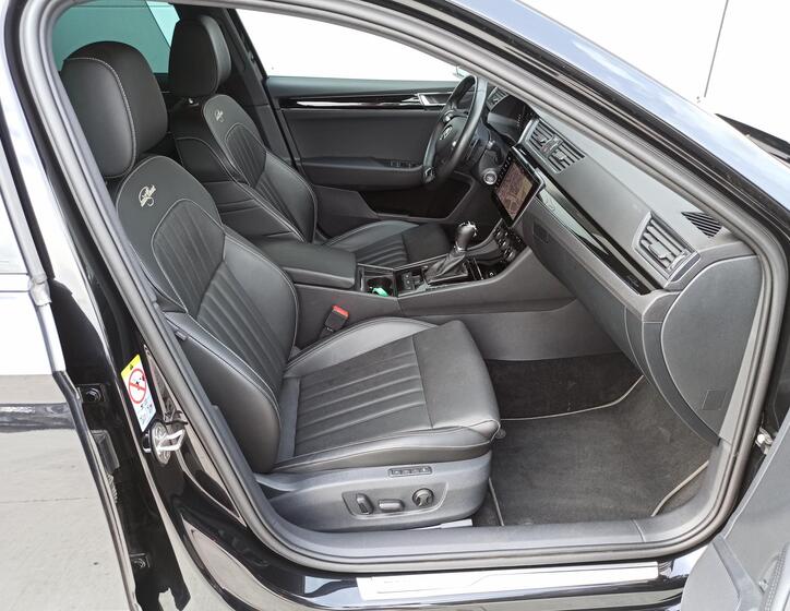 Škoda Superb 14
