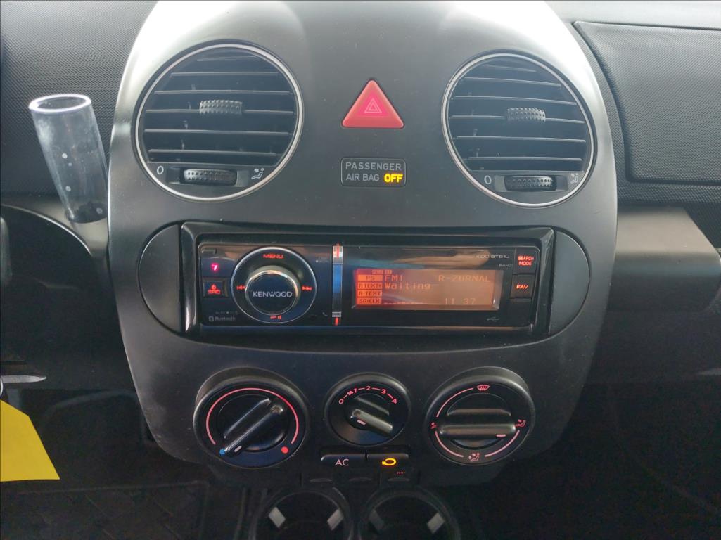 Volkswagen New Beetle
