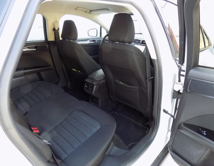 Ford Mondeo 19