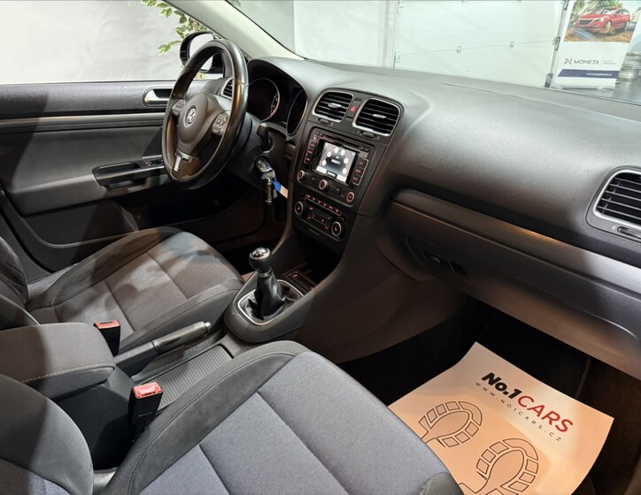 Volkswagen Golf 14