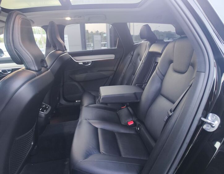Volvo V90 12