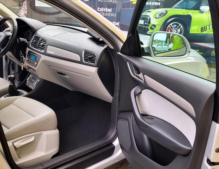 Audi Q3 27
