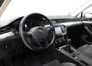 Volkswagen Passat 10