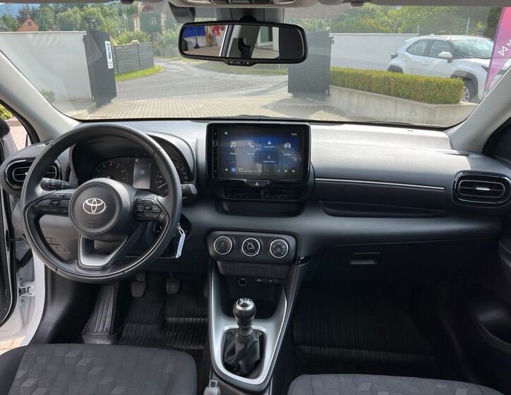 Toyota Yaris 18