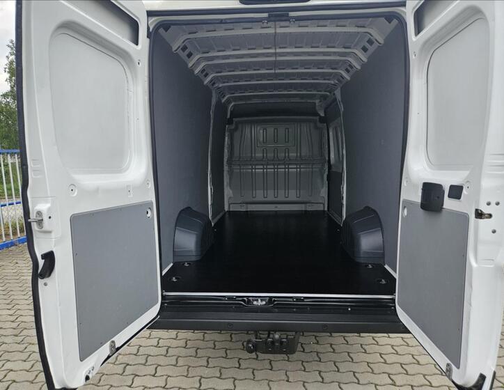 Peugeot Boxer 5