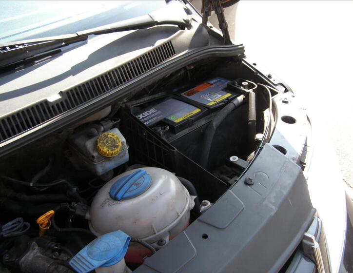 Volkswagen Caravelle 28
