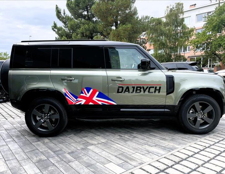 Land Rover Defender 8