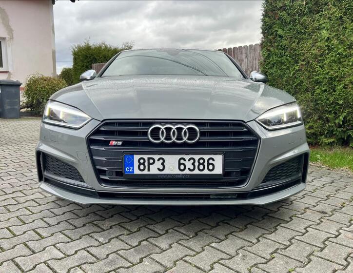 Audi S5 9