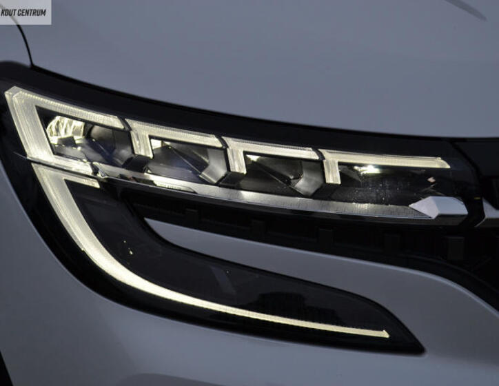 Renault Austral 8
