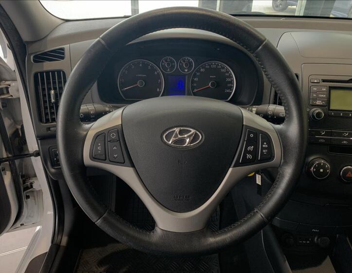 Hyundai i30 26