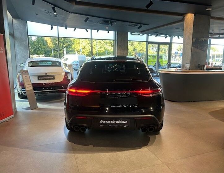 Porsche Macan 5