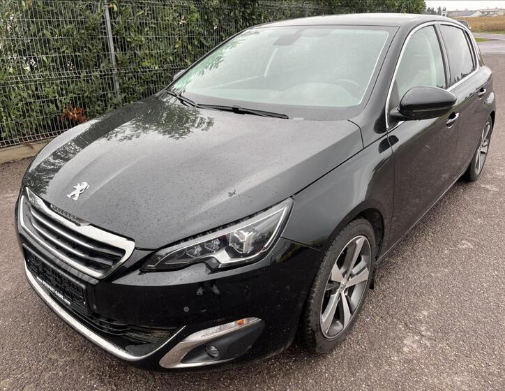 Peugeot 308 1