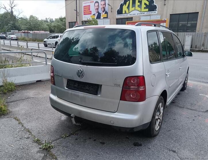 Volkswagen Touran 12