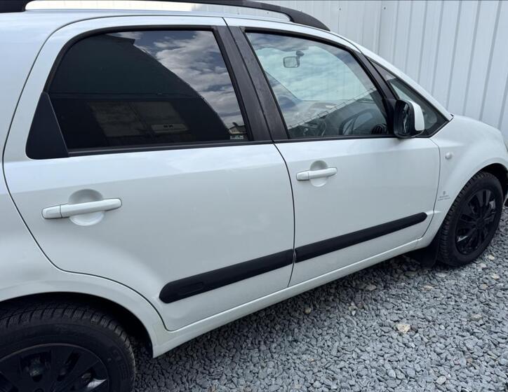 Suzuki SX4 20