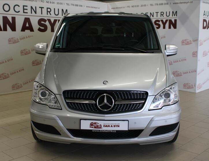 Mercedes-Benz Viano 2