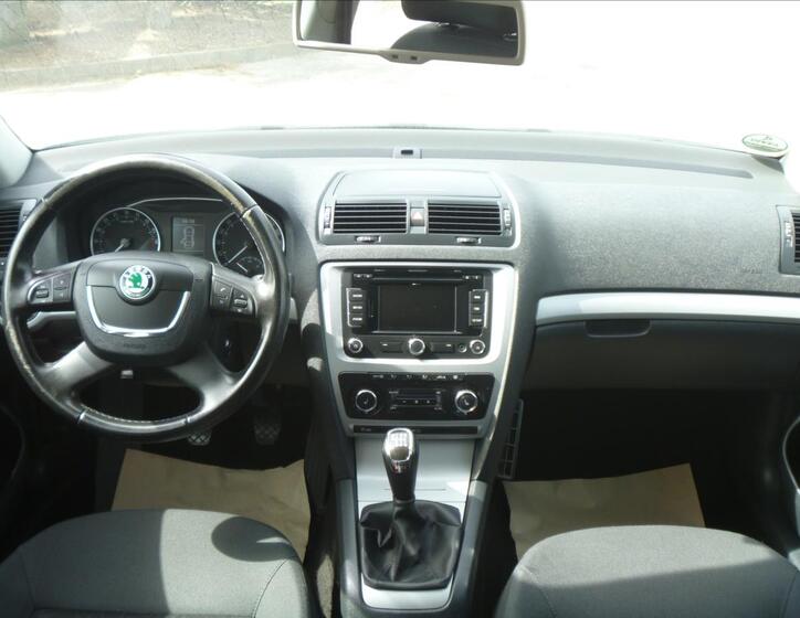 Škoda Octavia 13