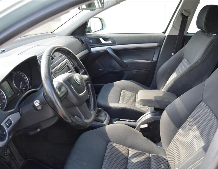 Škoda Octavia 21