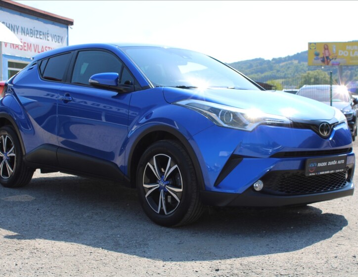 Toyota C-HR 3
