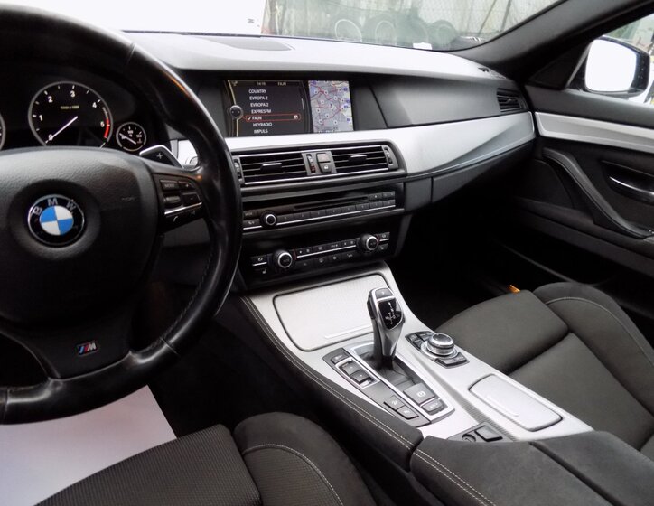 BMW Řada 5 25