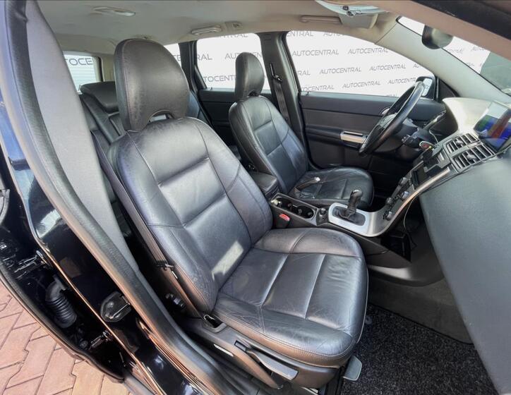 Volvo V50 19