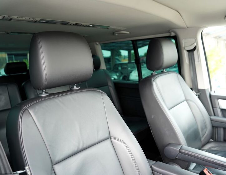 Volkswagen Caravelle 27