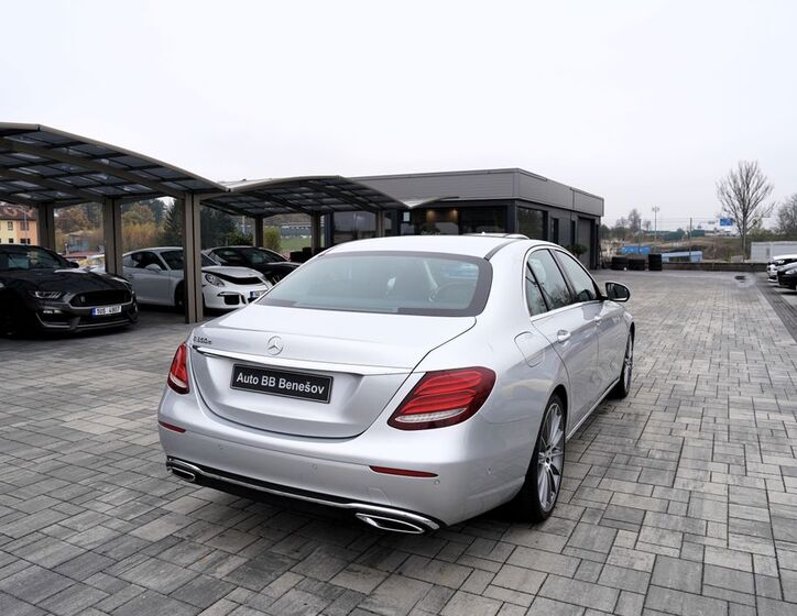Mercedes-Benz Třídy E 6