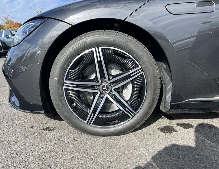 Mercedes-Benz EQE 18