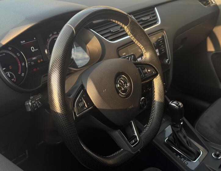 Škoda Octavia 14