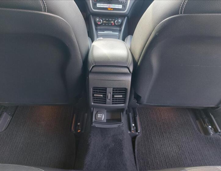 Mercedes-Benz CLA 22