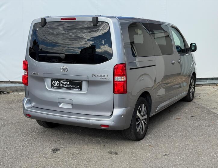 Toyota ProAce 6