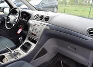 Ford Galaxy 22