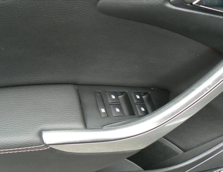 Opel Astra 6