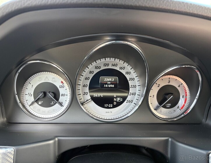 Mercedes-Benz GLK 12