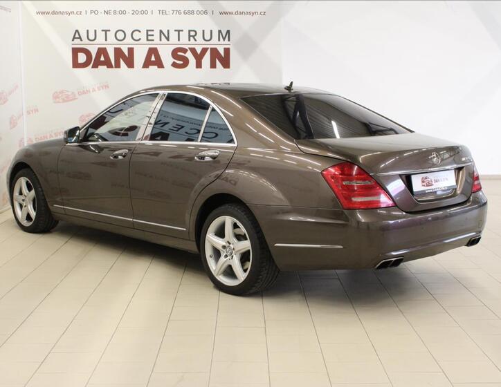 Mercedes-Benz Třídy S 6