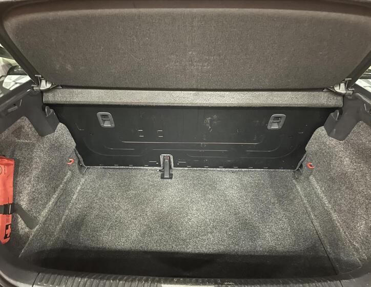 Volkswagen Polo 11