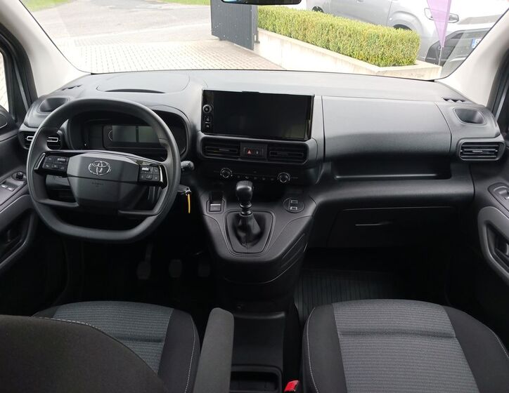 Toyota ProAce City Verso 16