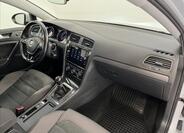 Volkswagen Golf 22