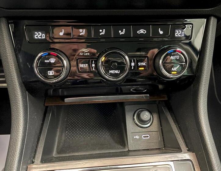 Škoda Superb 17