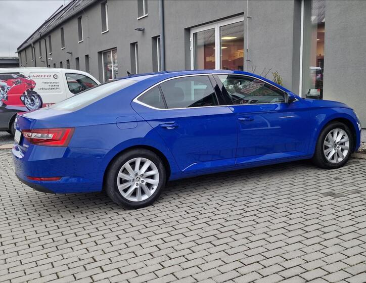 Škoda Superb 11