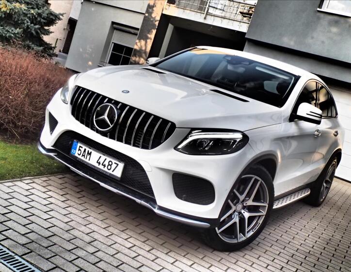 Mercedes-Benz GLE 1